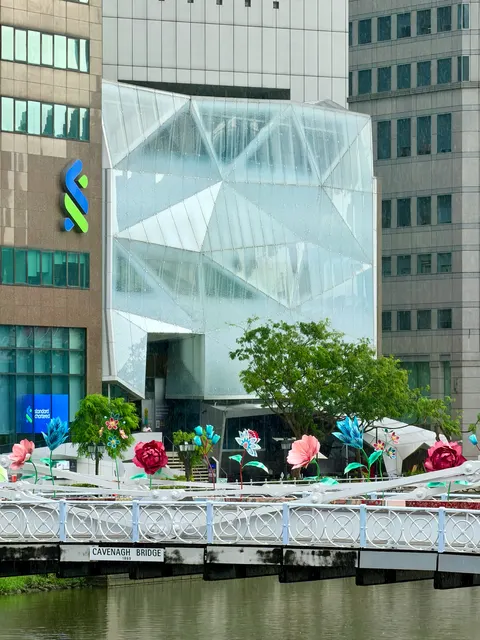 Modern architecture beside a small garden, Singapore