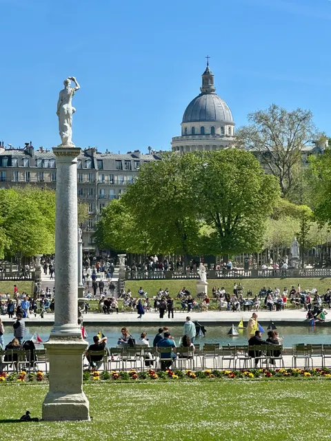 A domed landmark above a Paris garden, France